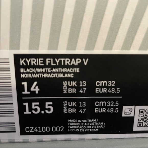 NEW Nike Kyrie Flytrap 5 Black White CZ4100-002 Basketball Shoes Men\'s